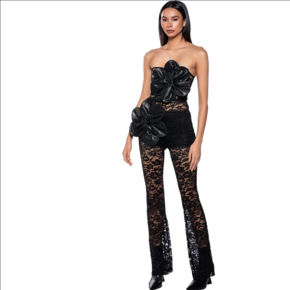 AKIRA Flower Power Black Lace Jumpsuit Size L 3D Floral Strapless Flare NWOT